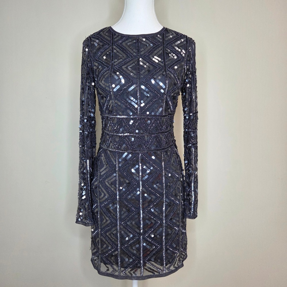 Gianni Bini Gray Sequin Beaded Geometric Mesh Mini Dress Long Sleeve Size 4‎